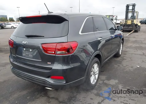 2019 Kia Sorento 2.4L Lx из США, поврежденный, VIN 5XYPGDA3XKG526370